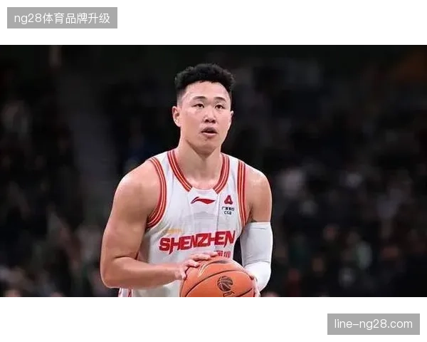 贺希宁关键时刻接管比赛，深圳队凭借核心球员发挥锁定胜局